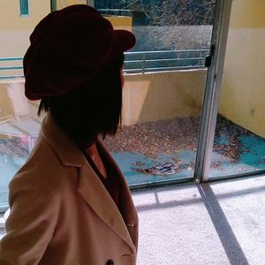 Meet your Posher, Claire